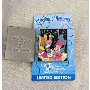 Daisy Duck and Minnie Mouse Disney Vacation Club A Lifetime of Memories Pin
